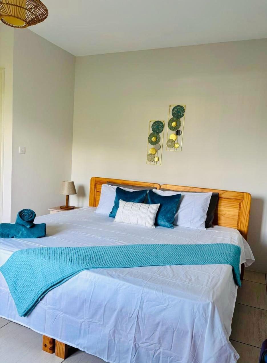 Stunning 3-Bedroom Apartment With Private Rooftop Terrace & Gorgeous Pool Flic en Flac Exterior foto