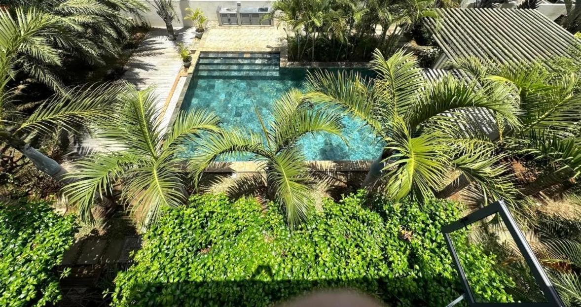 Stunning 3-Bedroom Apartment With Private Rooftop Terrace & Gorgeous Pool Flic en Flac Exterior foto